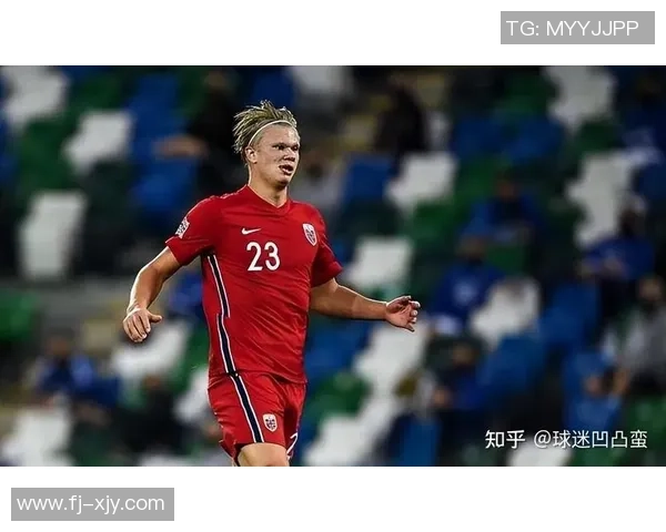 扁平足球场上技艺独特的球星展现极限球技的精彩瞬间